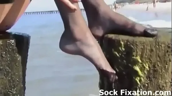 Oglejte si You cant get enough of my feet in these sexy socks energijske filme