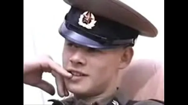 Regarder Version soldat russe VHS Zone militaire Scene8 Studio AMR vidéos porno gay. Films de sexe films sur l'énergie