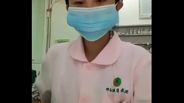 Mira Una enfermera del Hospital Zhuhai Likang se masturba en el baño durante el turno de nochepelículas sobre energía