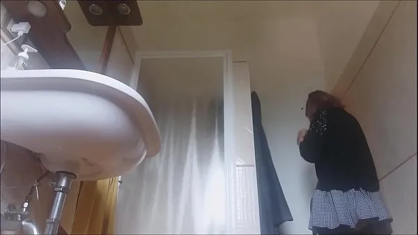 观看难以置信！在我脱衣服以获得一个不错的热水澡时间谍我，而不是在我长时间大量按摩和大按摩之前能源电影