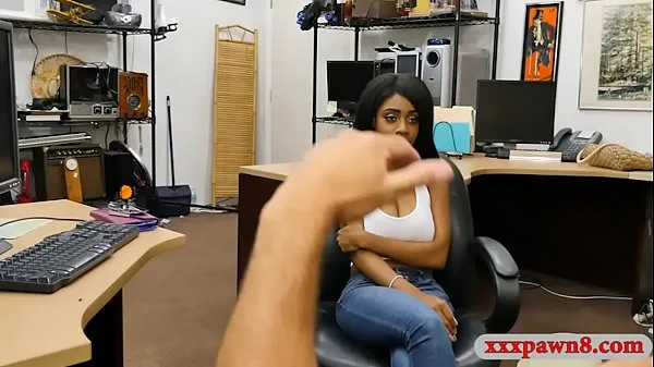 Huge boobs ebony gives a BJ and nailed by pawnshop owner 에너지 영화를 감상하세요