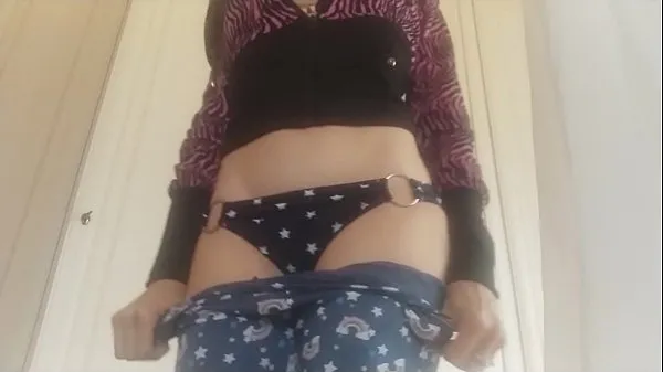 观看你无法抗拒我的小屁股！拿去吧！它是为了满足你的反常渴望能源电影