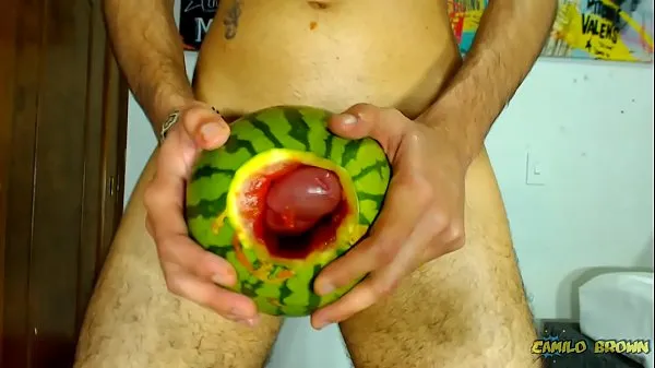 Xem Fucking a watermelon until I cum inside it - Camilo Brown phim năng lượng