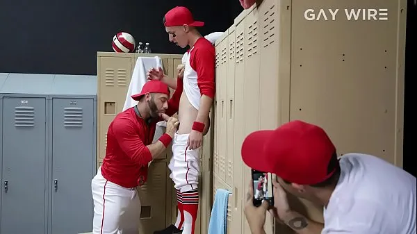 Guarda GAYWIRE - Il giovane giocatore di baseball ottiene un po 'di amore anale duro dall'allenatorefilm sull'energia