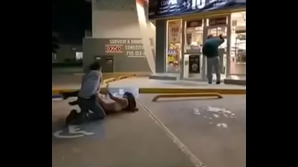 Tonton Bitch in Mexico sucking dick infront of gas station Film energi