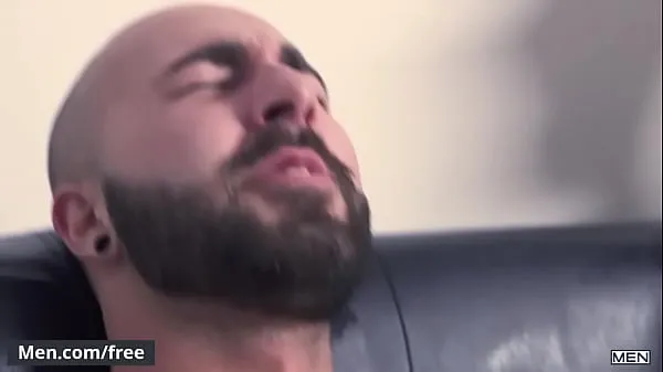Oglejte si Muscular men (Logan Styles, Gabriel Wood) try anal for first time energijske filme