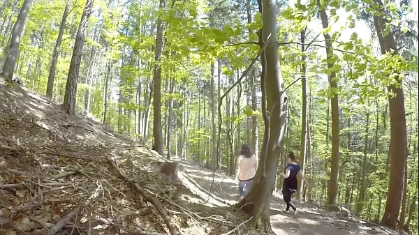 Regarder J'ai été pris dans le bois pendant que je baise avec un inconnu films sur l'énergie