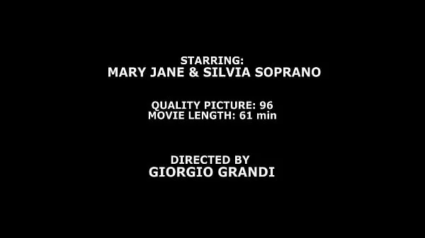 Guarda Silvia Soprano e Mary Jane si pugno a vicenda con Pee, ATOGM, DAP, GAPES, Pee Drink and Swallow GIO1762film sull'energia