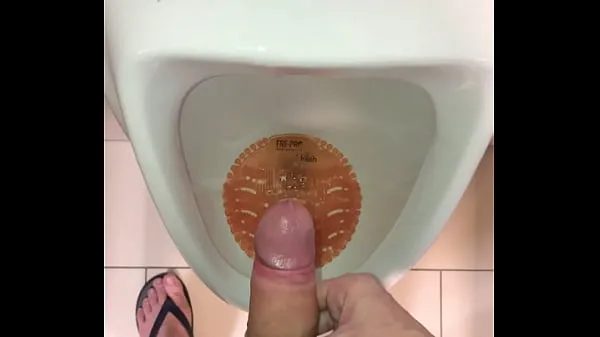 观看jerking at urinals能源电影