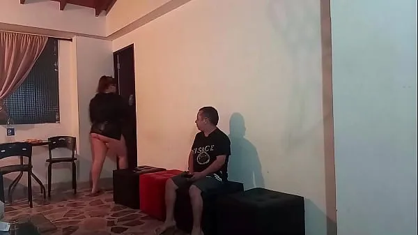 观看我十幾歲的妹妹帶走了我必須吃她的陰部的慾望，她拒絕了，因為我是她的侏儒兄弟，但我最終吞下了我的陰莖能源电影