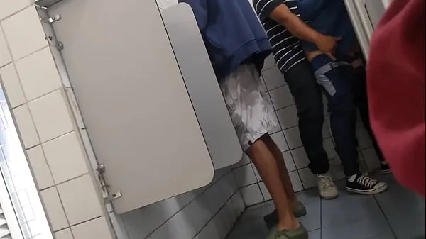 观看fuck in the public bathroom能源电影