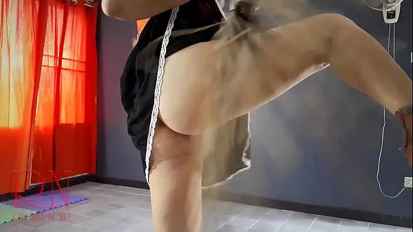 观看万圣节 2021 女巫穿着性感的红色套装。 红发女巫用南瓜和一把扫帚。 里贾纳·诺尔 一个穿着情趣内衣的非常性感的女巫。 红头发的花花公子女巫。 完美的猫。 我要操这个小妞！ 成人万圣节服装。 角色扮演。 万圣节，角色扮演，里贾纳，内衣，丝袜，尼龙，连裤袜，连裤袜，里贾纳，偷拍，淫，堕落，诱人，滑稽，胸部，歌舞表演，南瓜，脱衣舞，脱衣舞娘，芭蕾舞女演员，裸体芭蕾舞女演员能源电影