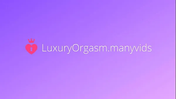 Mira Compañera de cuarto sexy en lencería excitante gime con orgasmos - LuxuryOrgasmpelículas sobre energía