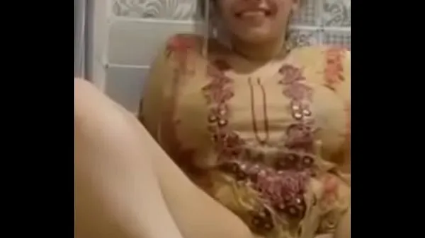 Παρακολουθήστε Sexy horny Indian beauty ενεργειακές ταινίες