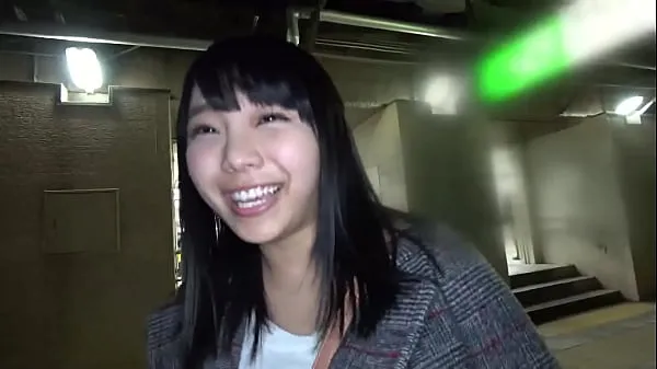 观看服着てるのにオッパイの主張がハンパ無い純朴美女に←ローションぶっかけ！卑猥にテカるヌルエロボディ能源电影