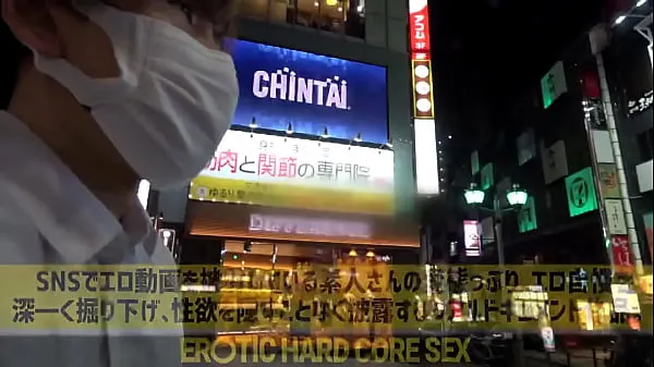观看part2 在另一个维度的手淫中，她无法停止射精！ 萨娜是个冷静的女孩，但是... "她最喜欢的姿势是站在后面" 她热爱性爱能源电影