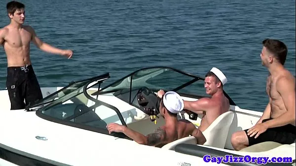 Nézzen Gay sailor outdoor orgy with Chip Youngenergiás filmeket